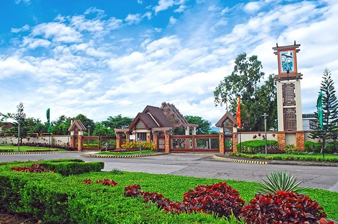 House-and-lot-for-sale-in-Laguna-South-Peak