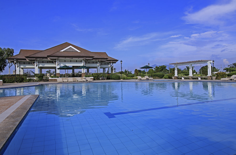 Claremont Pool View Lot for Sale in Pampanga