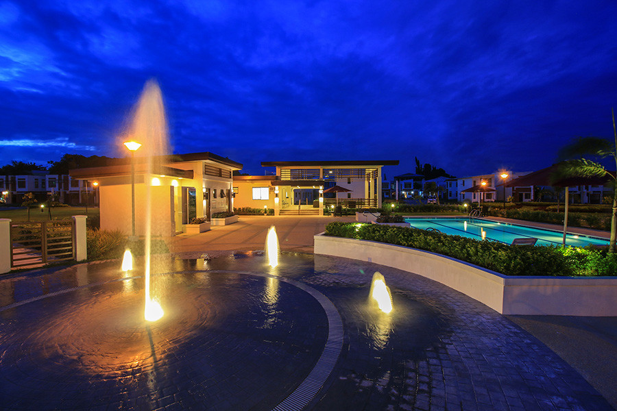 Futura-Homes-San-Pedro-Amenity-Pool-Night