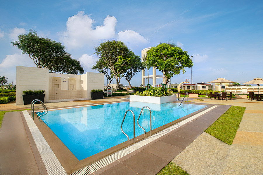 Meridian-Place-Amenity-Pool2