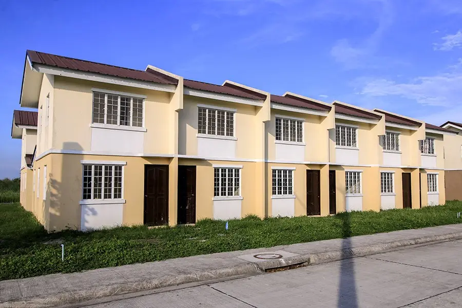 Austine Homes slide 1