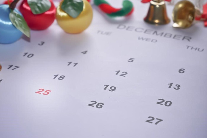 original-How-to-Plan-the-Perfect-Christmas-Party-at-Home-v2