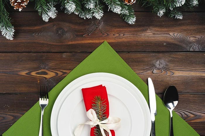 original-How-to-Plan-the-Perfect-Christmas-Party-at-Home-v4